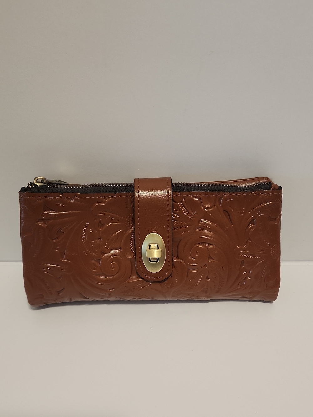 Patricia Nash Tooled Rown  Embossed Leather Wallet Brand New